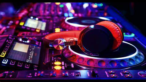 音乐 精选顶级环绕电音  环绕双声道 共 73 首 630G