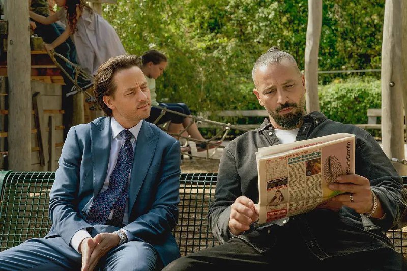 正念谋杀（2024）NF 1080p 内封简中 S01全